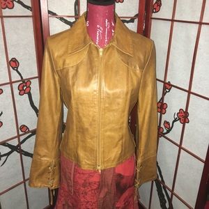 Vintage Vera pelle leather thrashed waist coat